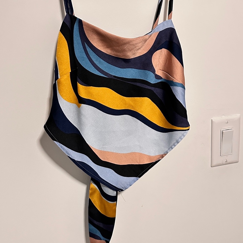 LA Hearts Colorful Wave Pattern Tie Top